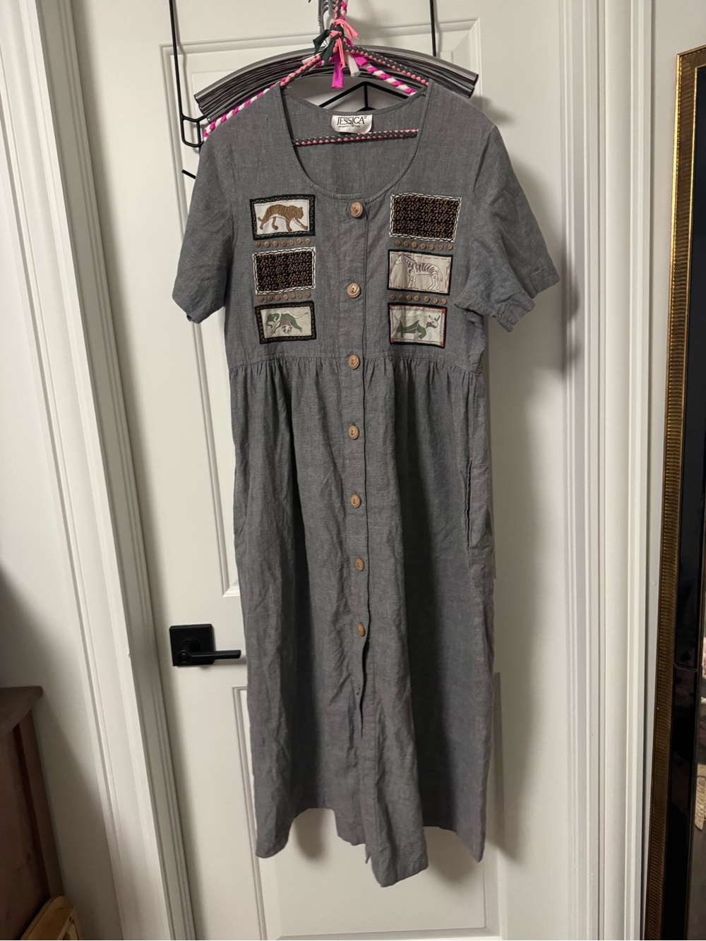 Vintage JESSICA Gray Button-Front Embroidered Patch Dress SAFARI THEME